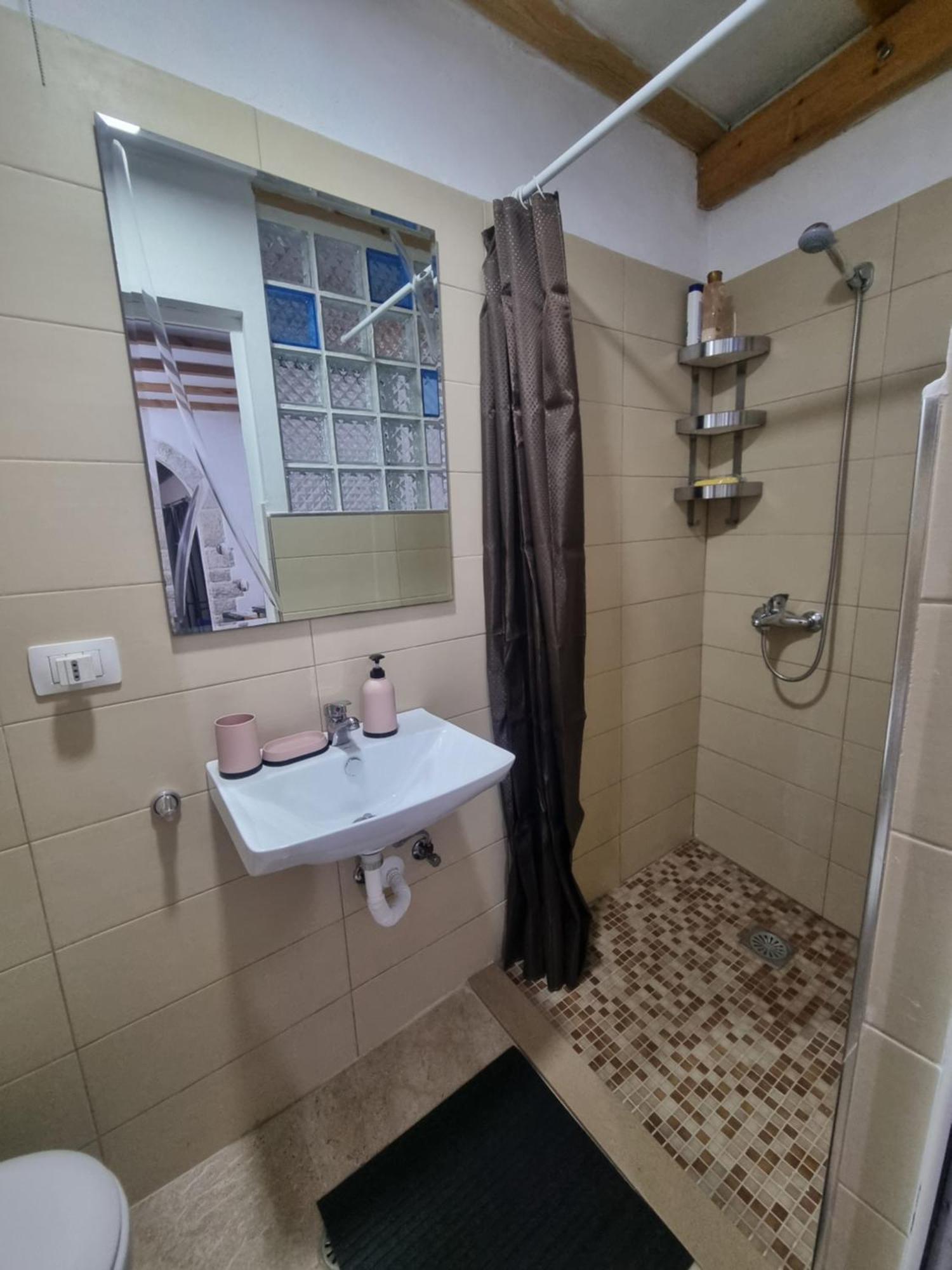 Villa Olive Old Qeparo Luaran gambar