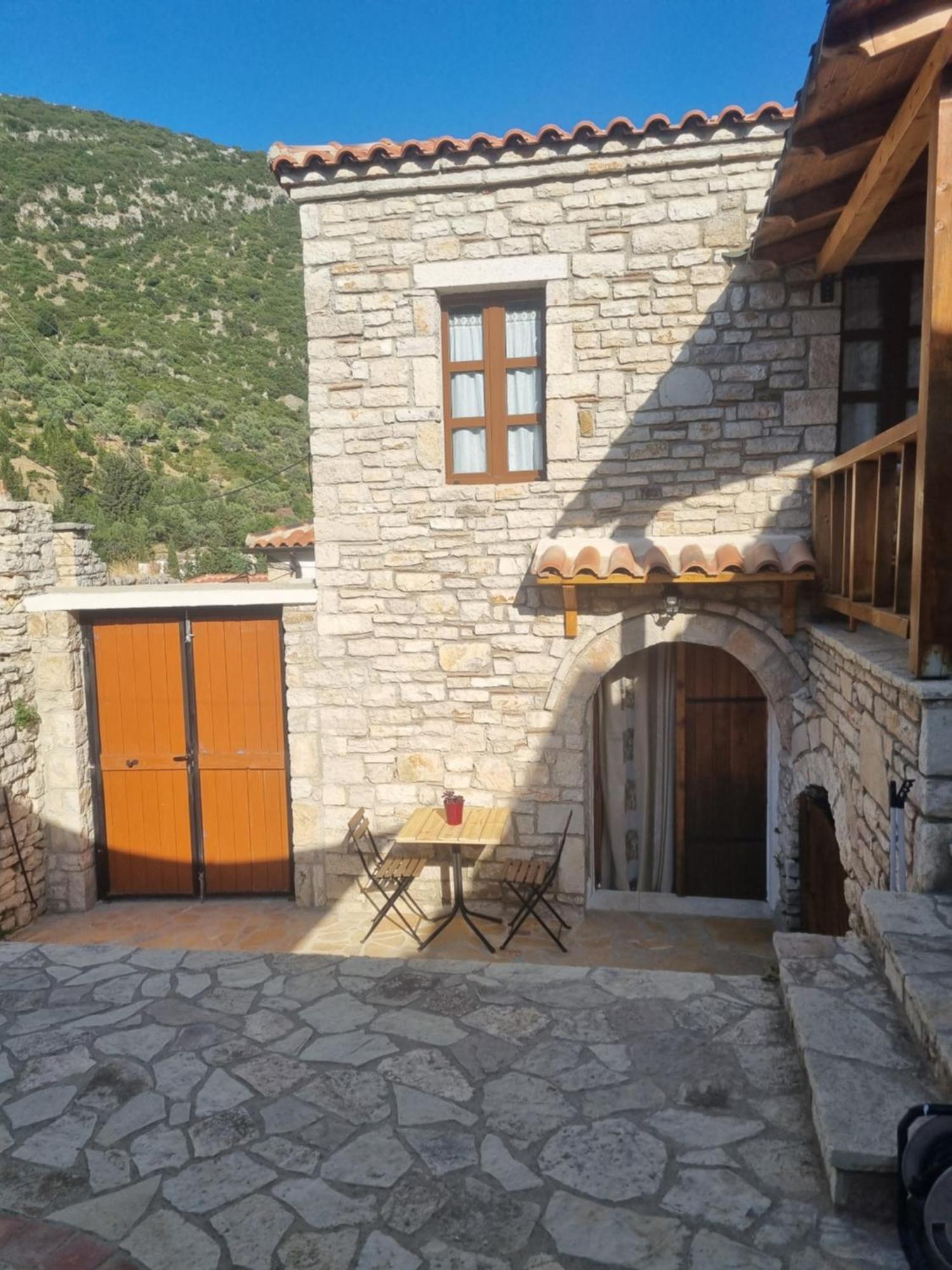 Villa Olive Old Qeparo Luaran gambar